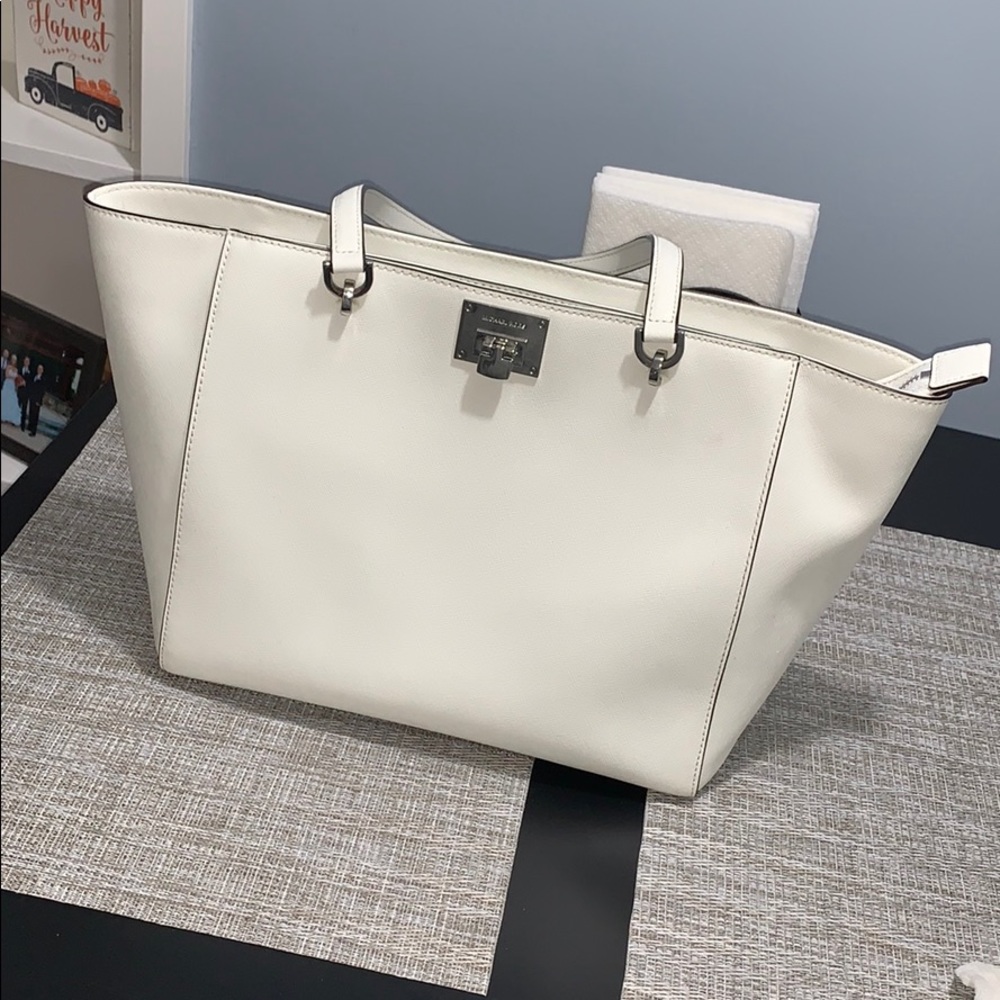 Michael Kors Tote